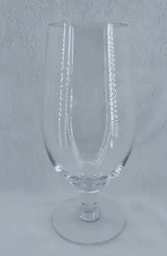 Plastic glass