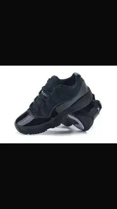 Air Jordan 11 Low Retro