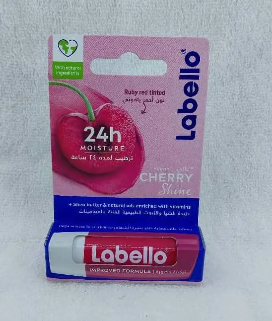Labello 24h Moisture Cherry Shine 4,8gr