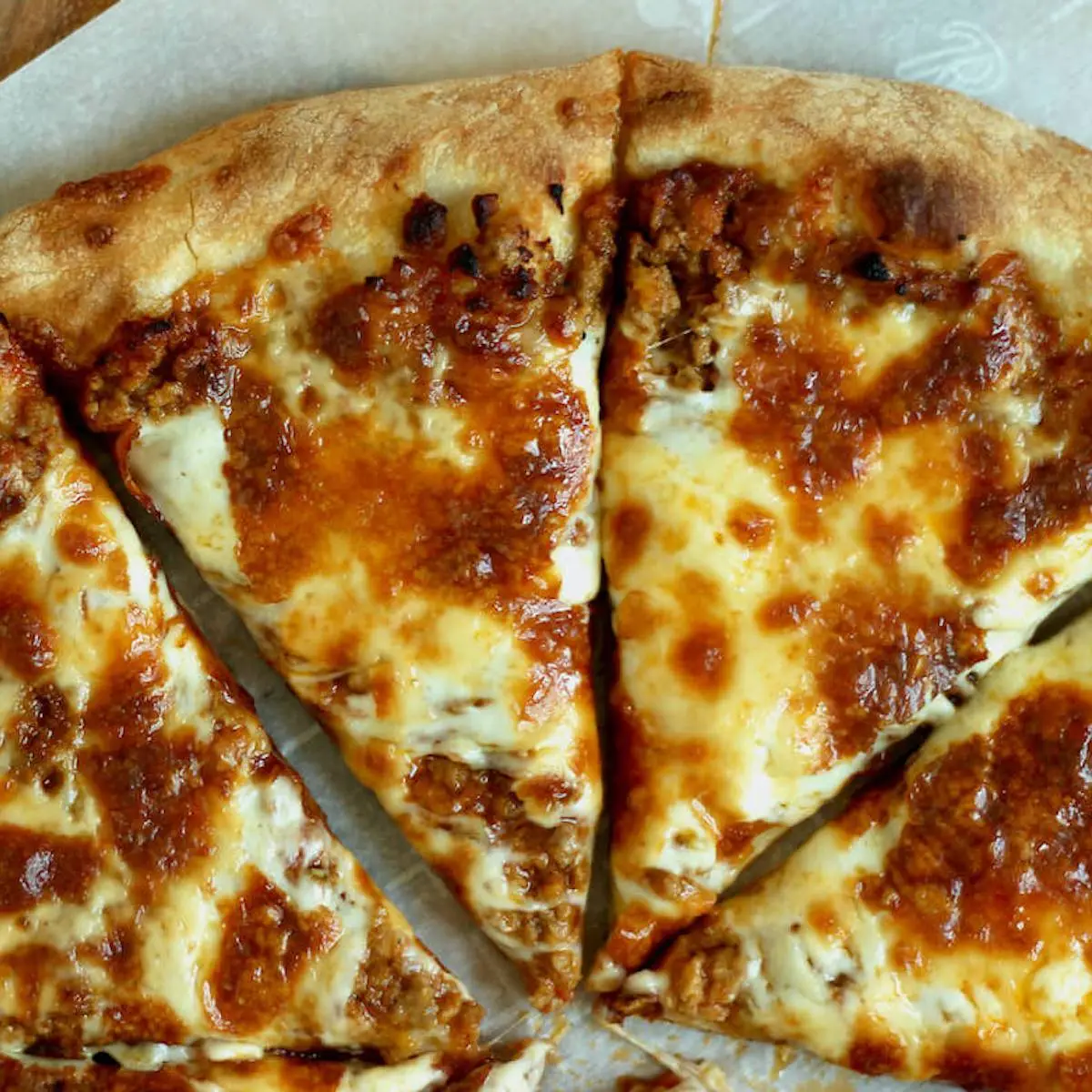 Bologneze pizza