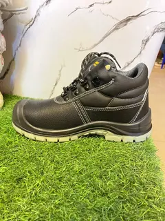 Safety shoes