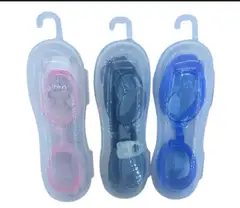 Swimming goggles